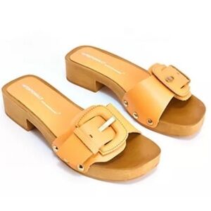 Intentionally _ Blank  Mar Wooden Buckle Clog Mandarin Orange NEW 7/37 NEW